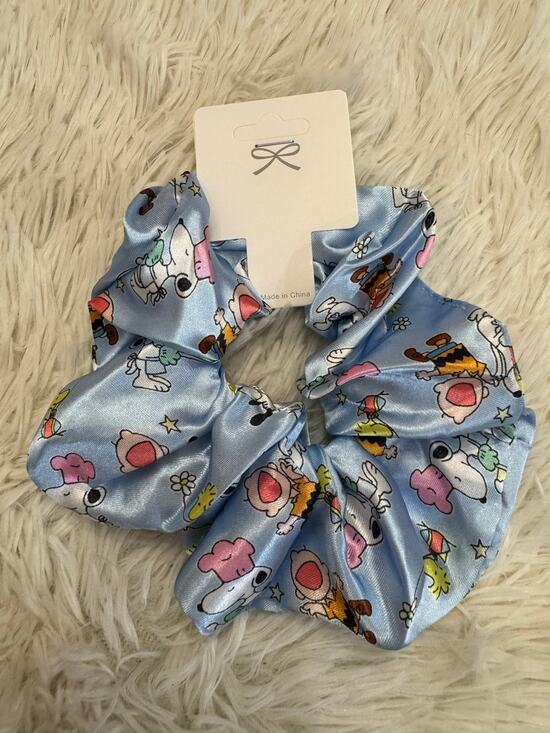 Snoopy Other - Snoopy peanuts and friends blue silky large hair scrunchie